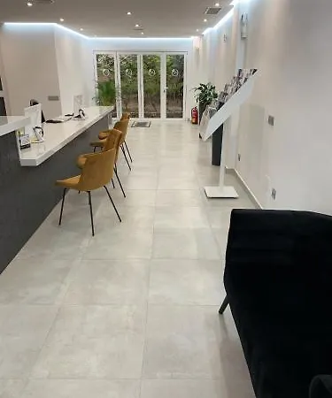 Aloha Gardens By Vacation Care Apartment