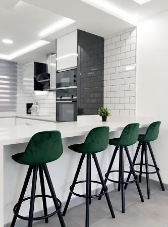 Aloha Gardens By Vacation Care Apartment *